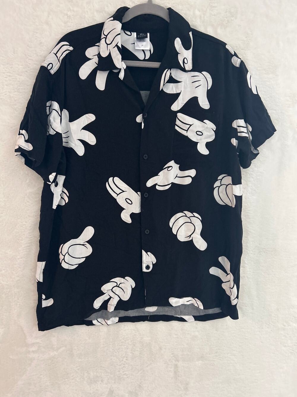 Disney Mickey Mouse‎ all over print button-up shirt 🐭Size L